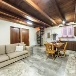Borsalino & Apartament Laganas