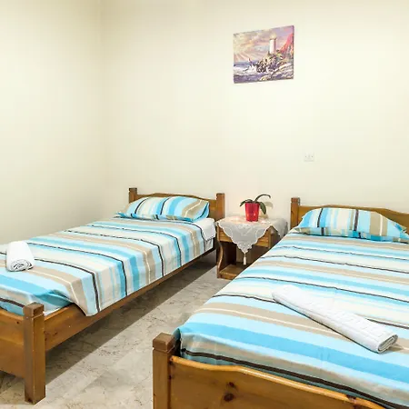 アパート Borsalino & ラガナス