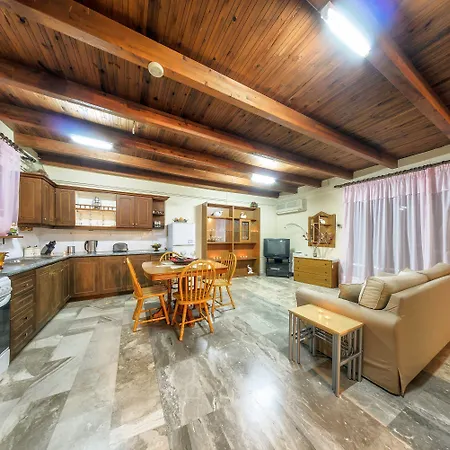 Borsalino & Appartamento Laganas